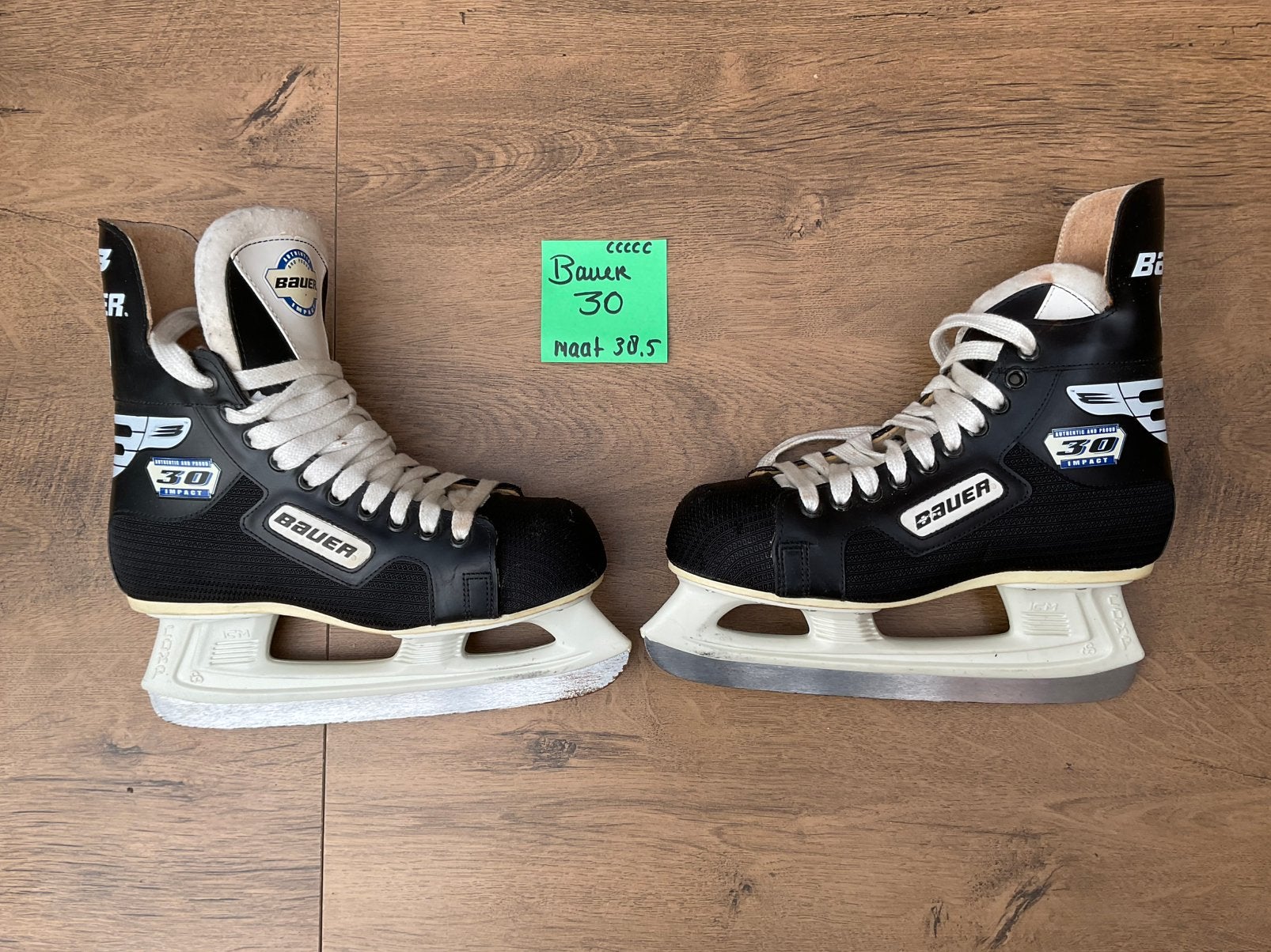 Zgan gebruikte, niet kapot,ijshockey schaatsen Bauer 30.38,5, Ophalen, Zo goed als nieuw, Schaatsen
