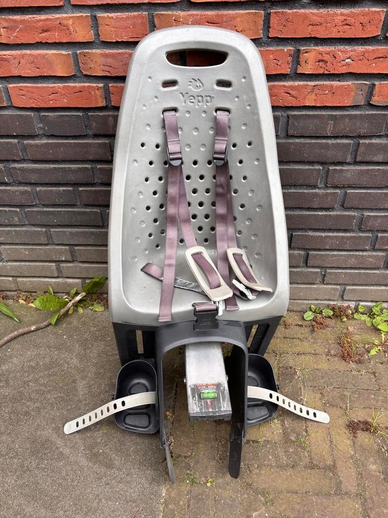 Yepp achterzitje incl. bevestiging zadelbuis, Ophalen, Achterzitje, Voetsteuntjes, 9 t/m 18 kg