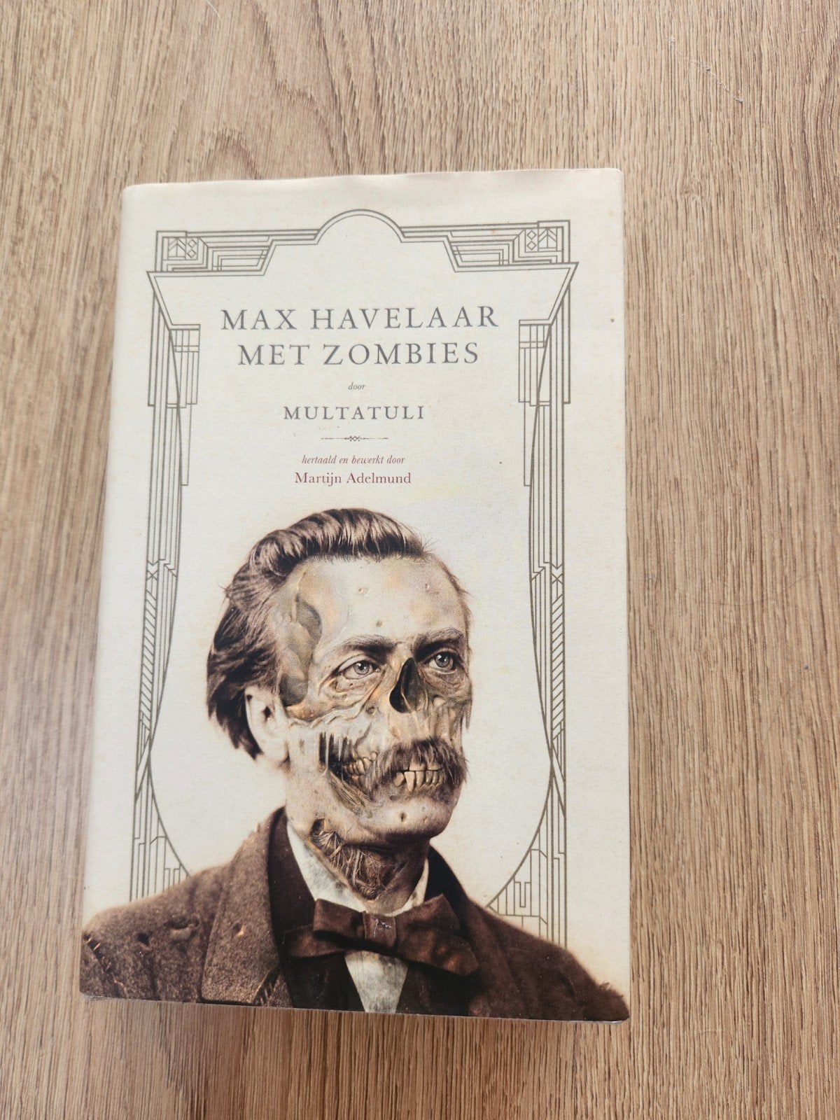 Max Havelaar met Zombies - Martijn Adelmund, Ophalen of Verzenden, Gelezen, Martijn adelmund, Nederland