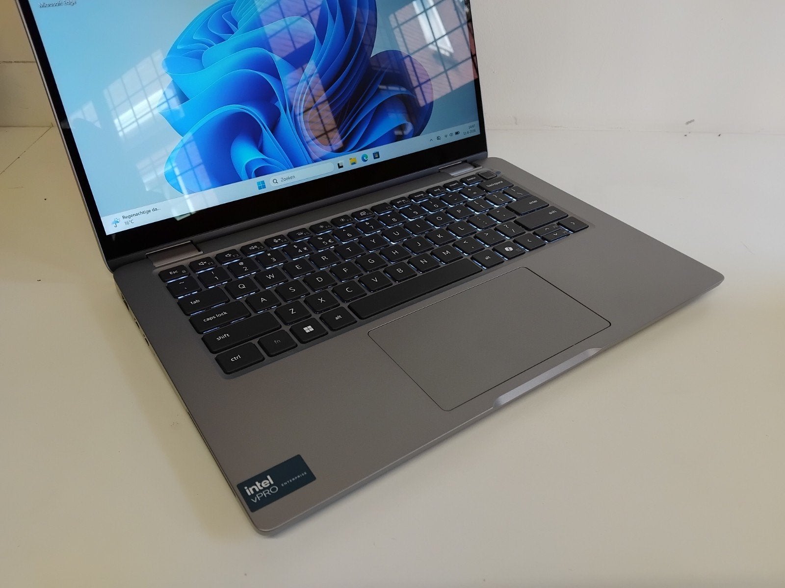 Dell Latitude 5350 2-in-1 Touchscreen Garantie:29 Maart 2028, Computers en Software, Windows Laptops, Gebruikt, Dell Latitude 5350 2-in-1