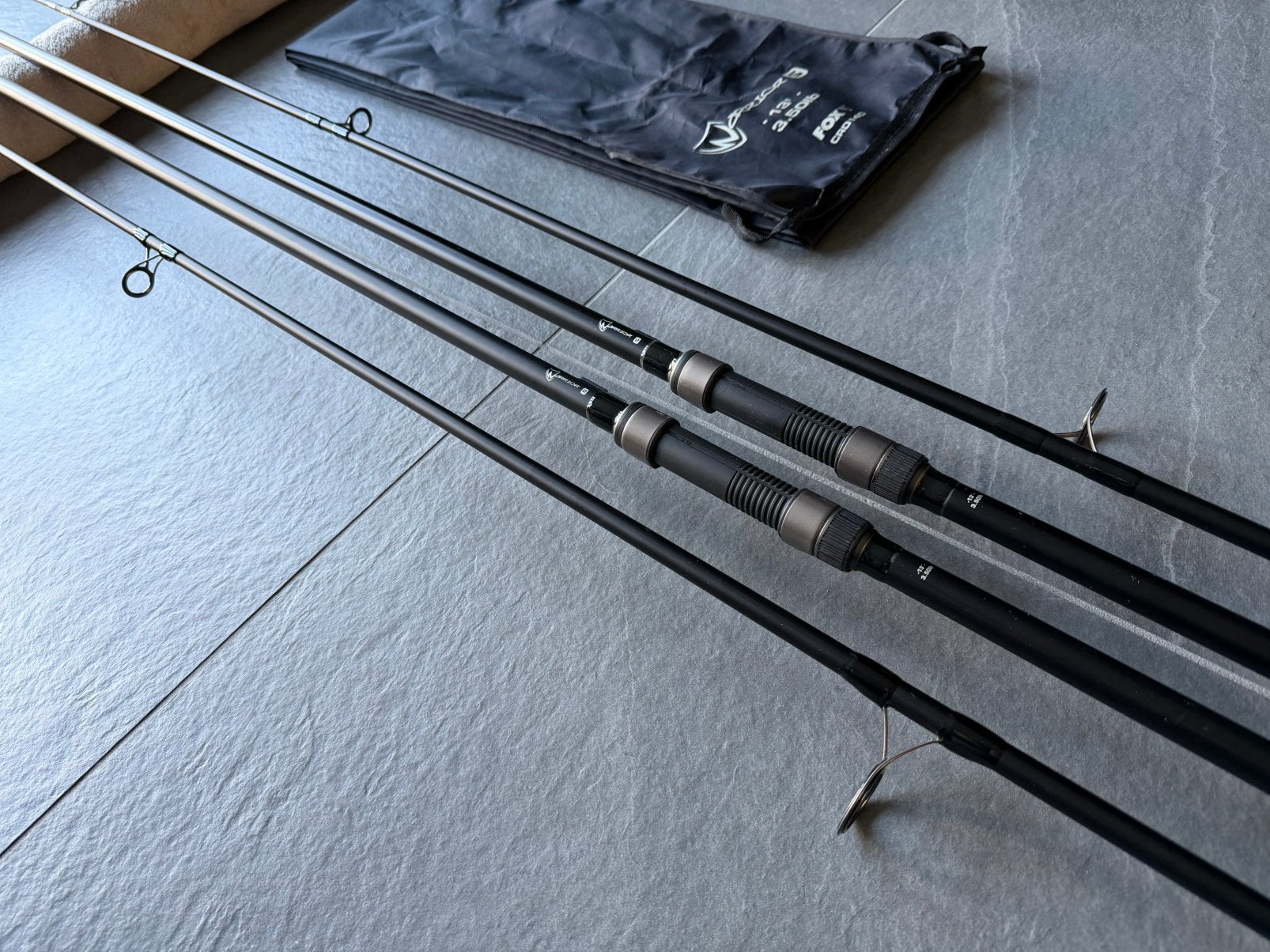 2 x Fox Warrior S 13ft 3,5lbs NOG ALS NIEUW, Watersport en Boten, Ophalen, Zo goed als nieuw, Complete set
