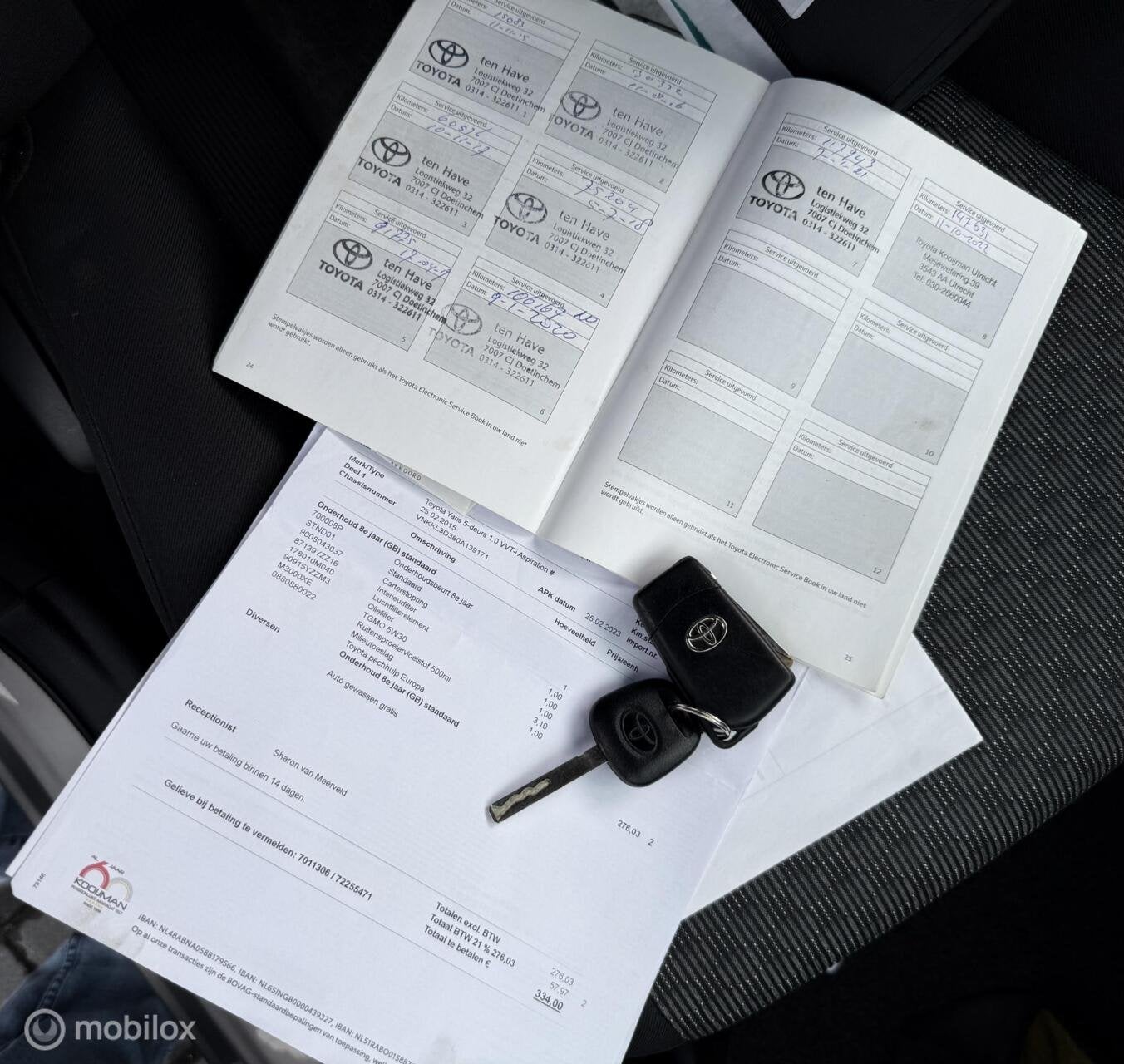 Toyota Yaris 1.0 VVT-i Aspiration achteruit camera trekhaak, Voorwielaandrijving, Euro 6, Bruin, 730 kg