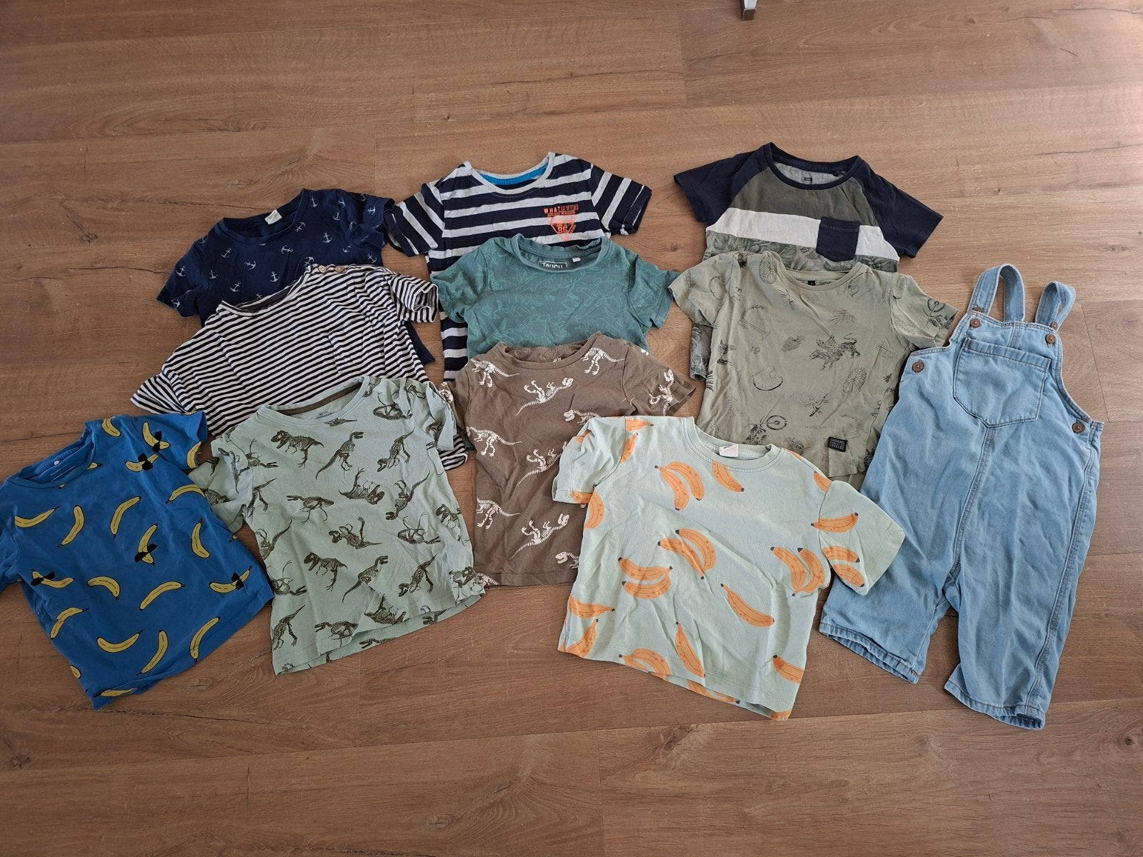 T-shirts en tuinbroek pakket jongen maat 98/104, Ophalen of Verzenden, Maat 98