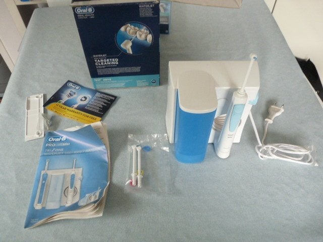 Oral-B waterJet - Blauw, wit - Waterflosser- Nieuw, Ophalen of Verzenden, Nieuw, Tandenborstel