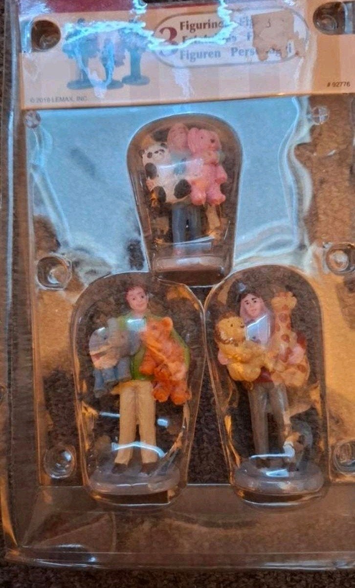 Nieuwe set van Lemax, model 92776, genaamd 'Prijswinnaars'., Diversen, Ophalen, Nieuw