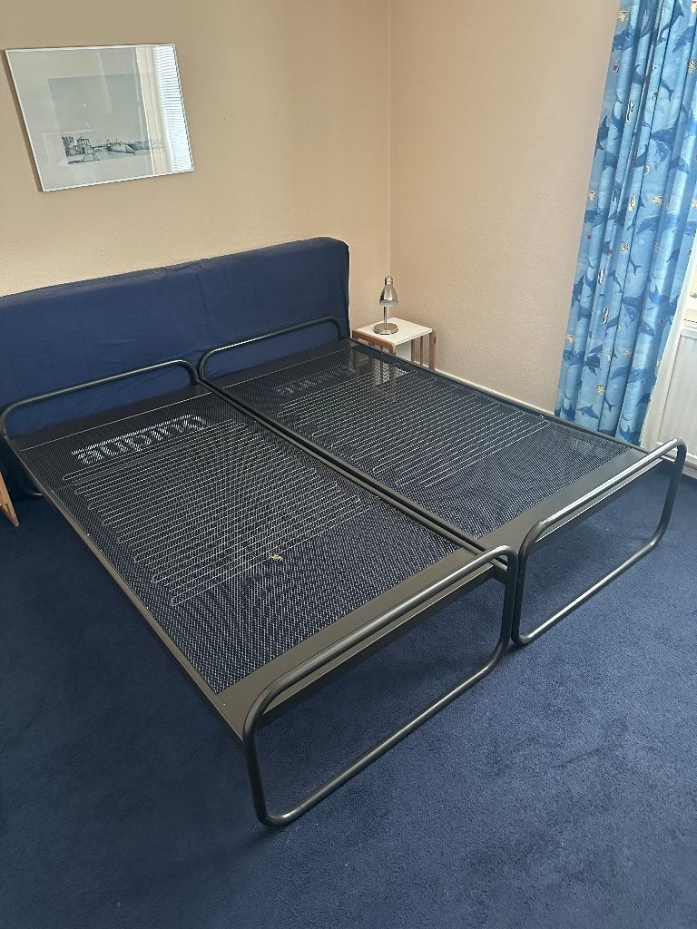 Twee eenpersoons Auping bedden met metalen frame, Huis en Inrichting, Slaapkamer | Bedden, Ophalen, Gebruikt, 90 cm, Bruin