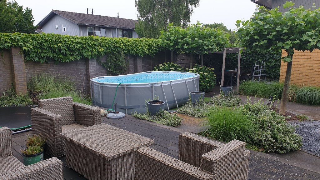 Groot opzetzwembad met filterpomp en chemicaliën, 300 cm of meer, Zo goed als nieuw, Ovaal, Ophalen