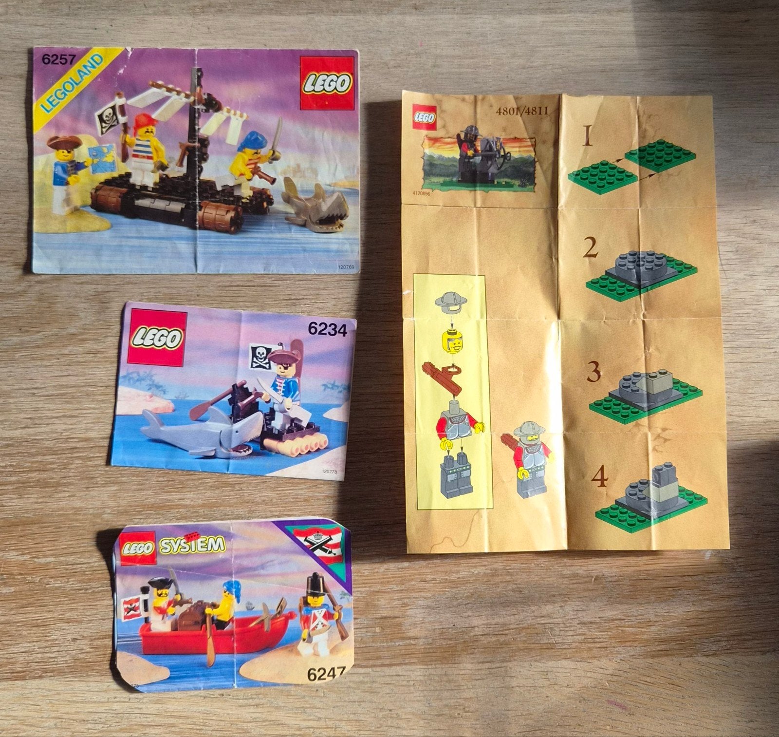 Lego Pirates instructieboekjes 6257, 6234, 6247, 4801/4811, Kinderen en Baby's, Speelgoed | Duplo en Lego, Gebruikt, Lego, Accessoire