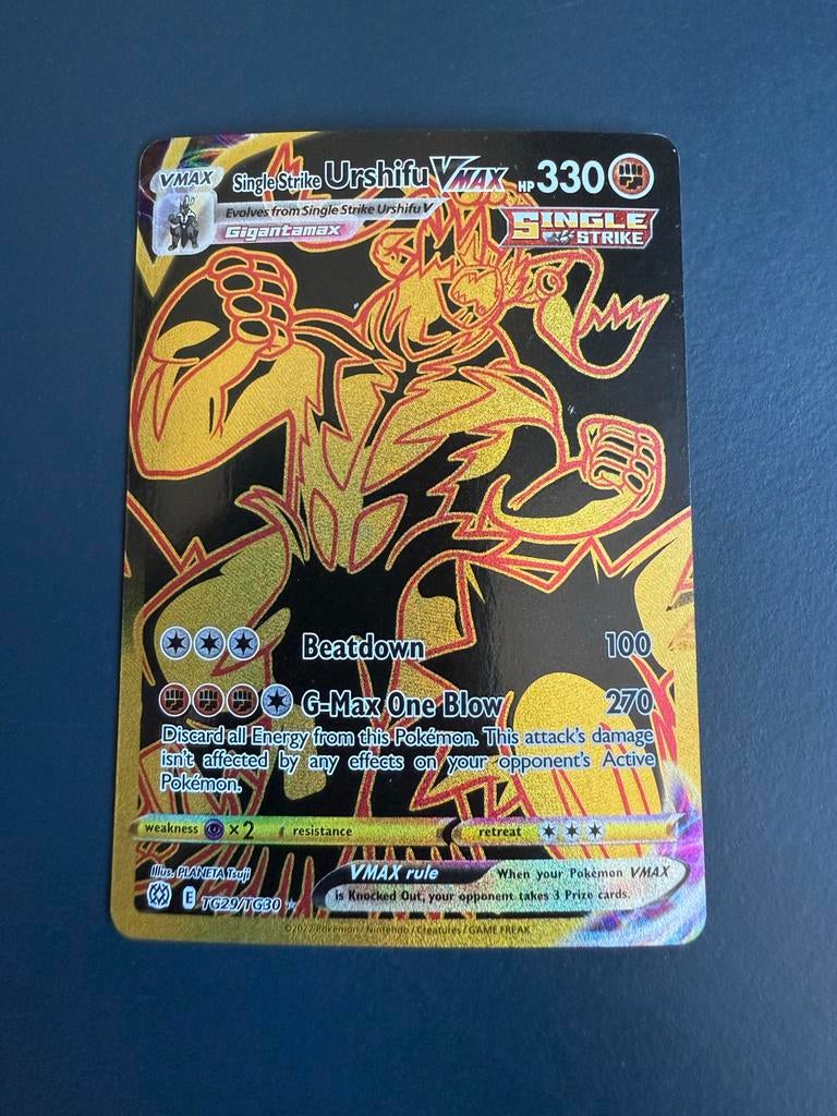 Urshifu VMAX #TG29 Pokemon Brilliant Stars, Ophalen of Verzenden, Zo goed als nieuw, Losse kaart, Foil