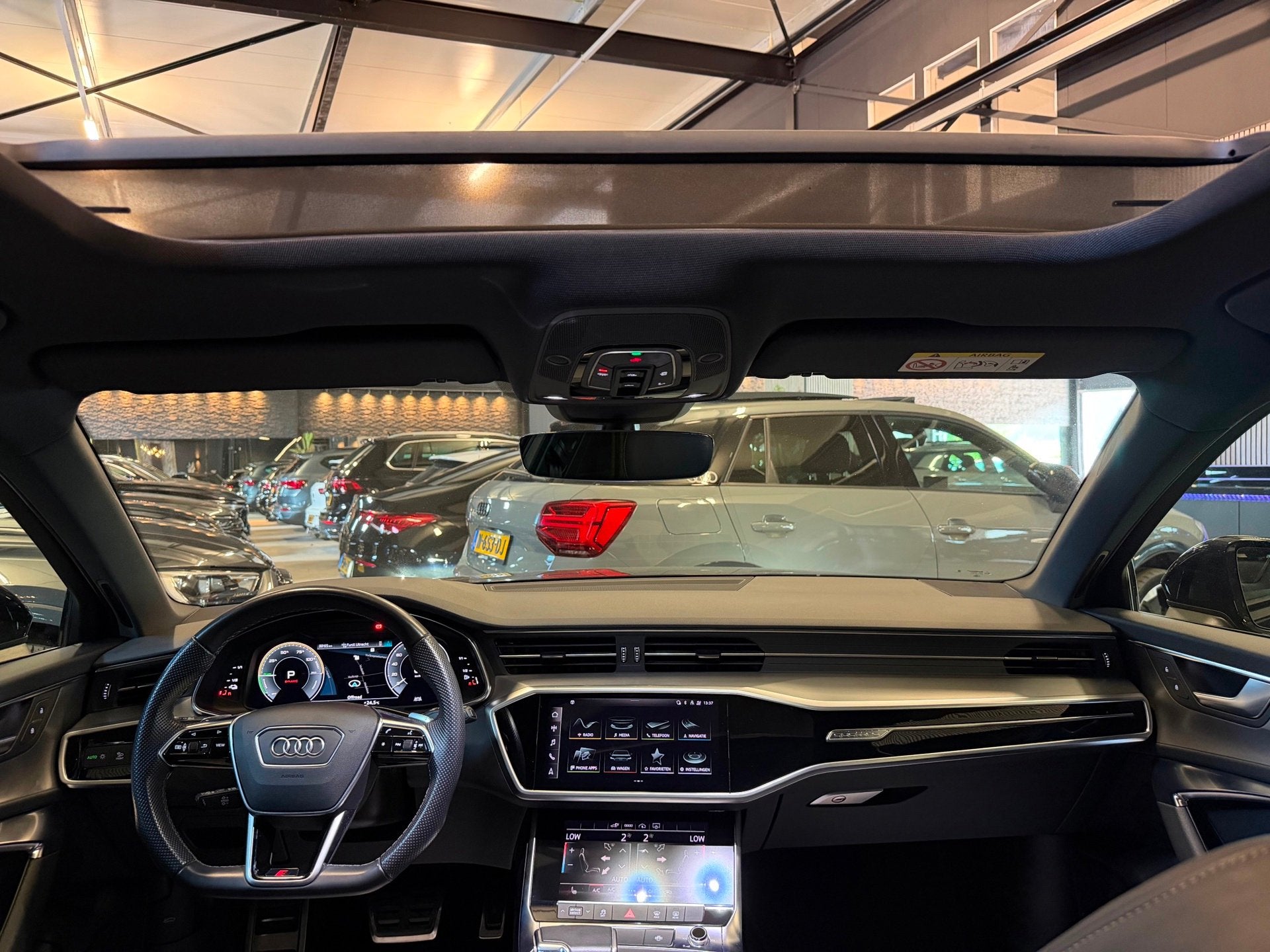 Audi A6 Avant 55 TFSI e quattro S-Line Competition|Pano|B&O, Gebruikt, 4 cilinders, 1984 cc, Origineel Nederlands
