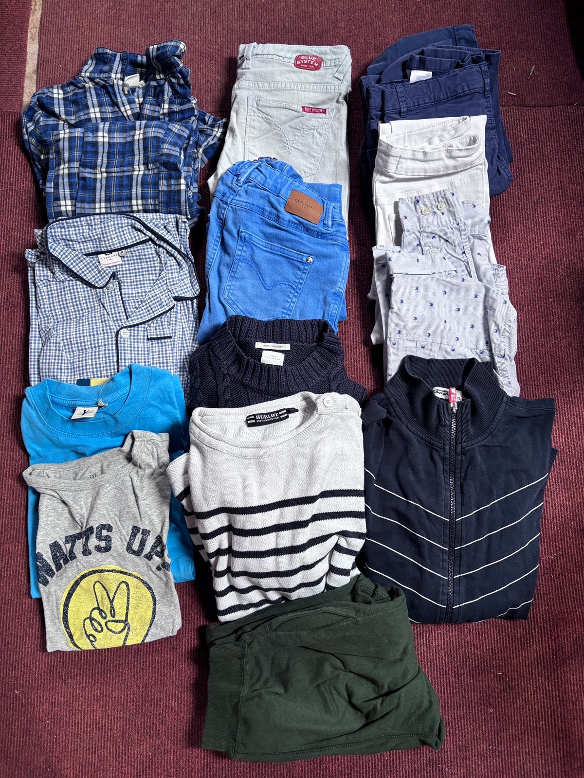 Mooie kleding set, broeken, truien, T-shirts en pyjama's, Ophalen of Verzenden, Zo goed als nieuw, Jongen