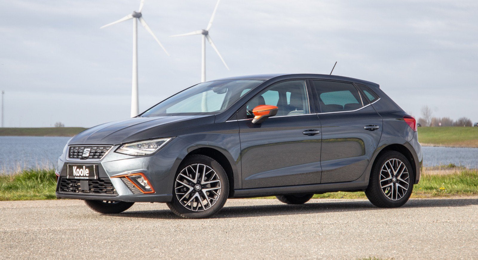 Seat Ibiza 1.0 TSI AUTOMAAT FR / Beats Audio BOMVOLLE AUTO !, Auto's, Seat, Stof, Zwart, 580 kg, 1072 kg