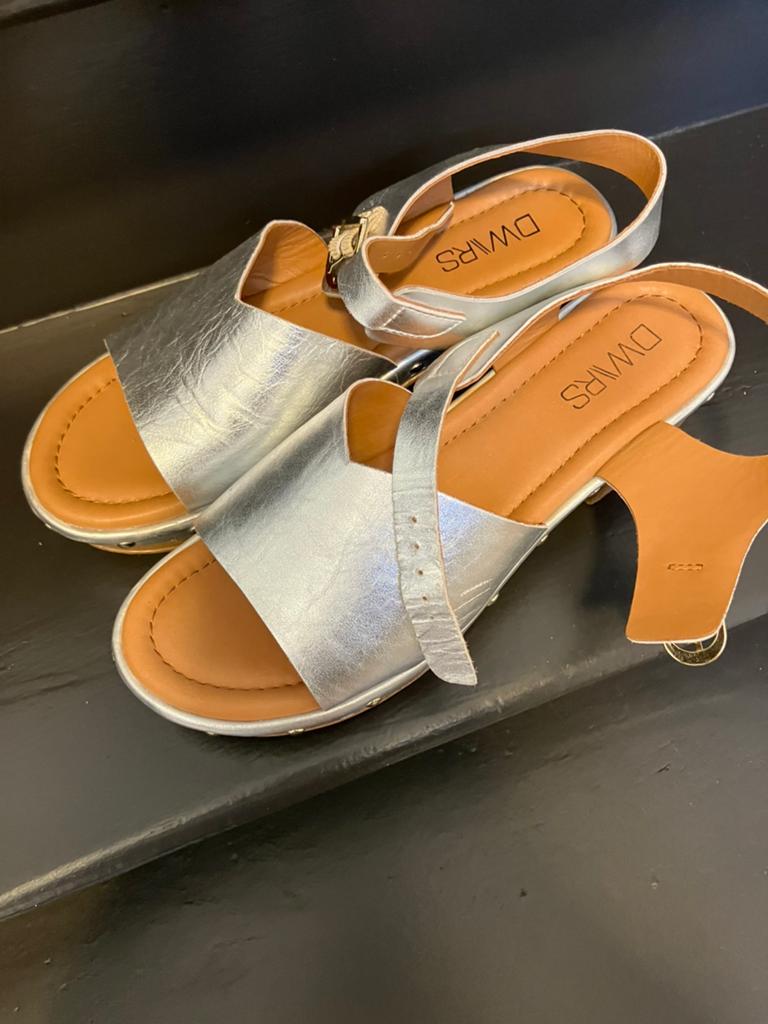 Schoenen van DWRS, Ophalen of Verzenden, Zo goed als nieuw, Sneakers of Gympen