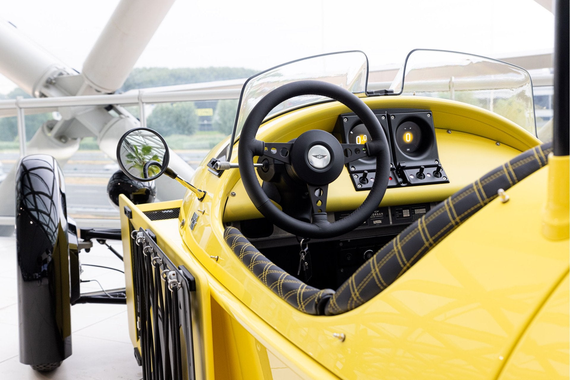 Morgan Super 3 | Luggage racks | Graphite inner body | Heate, Auto's, Euro 5, 1497 cc, Zwart, Cabriolet