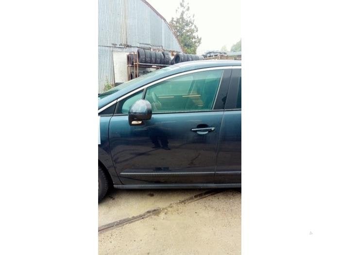 Portier 4Deurs links-voor van een Peugeot 3008 (KGN), Gebruikt, -, Deur, -