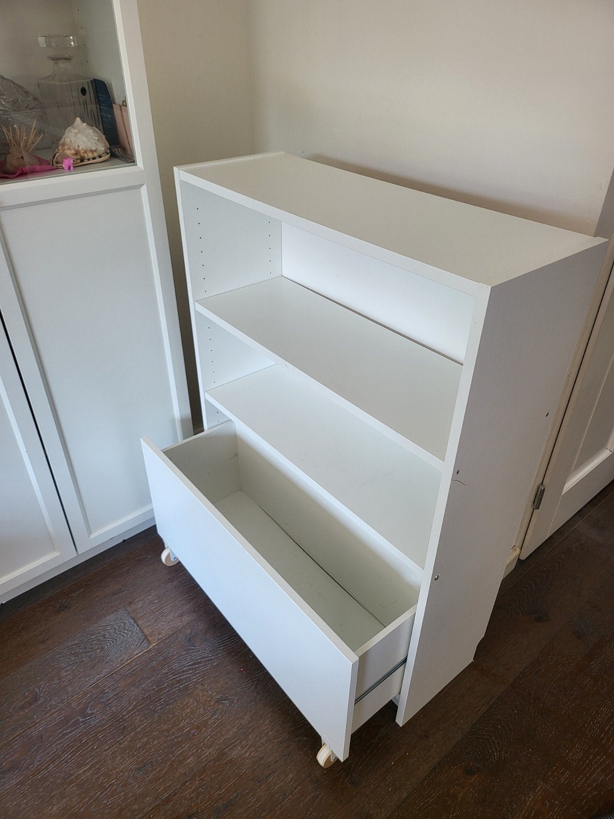 IKEA kast met lade op wielen – wit – €10, Ophalen, Gebruikt