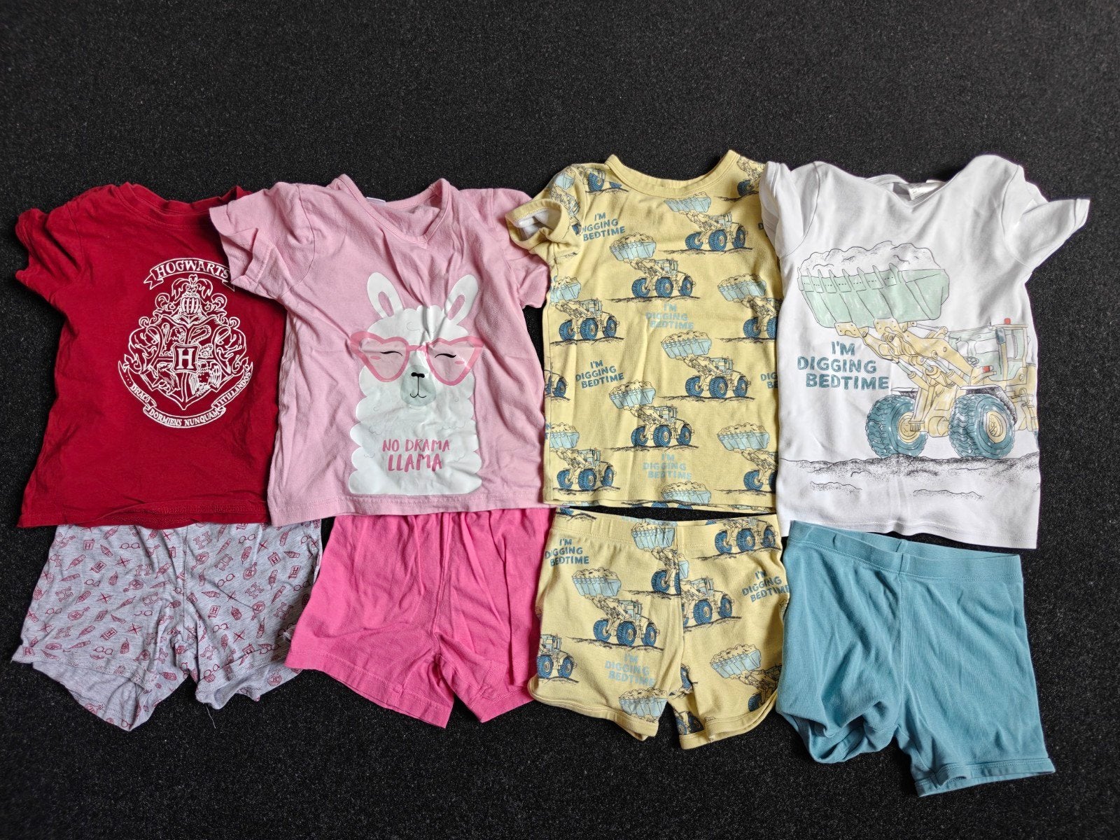 Set shortama's / pyjama's in maat 122-128, Nacht- of Onderkleding, Gebruikt, H&M, Ophalen of Verzenden
