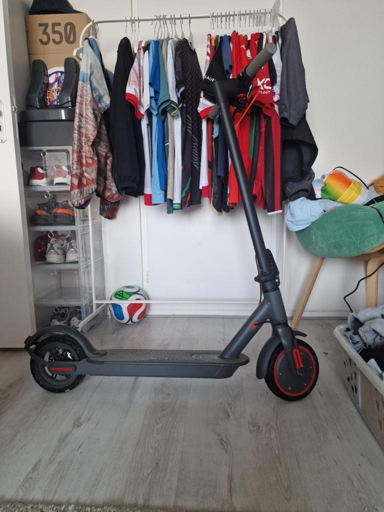 AOVOPRO Elektrische Step - Zo goed als nieuw, Fietsen en Brommers, Steps, Ophalen of Verzenden, Zo goed als nieuw, Elektrische step (E-scooter)