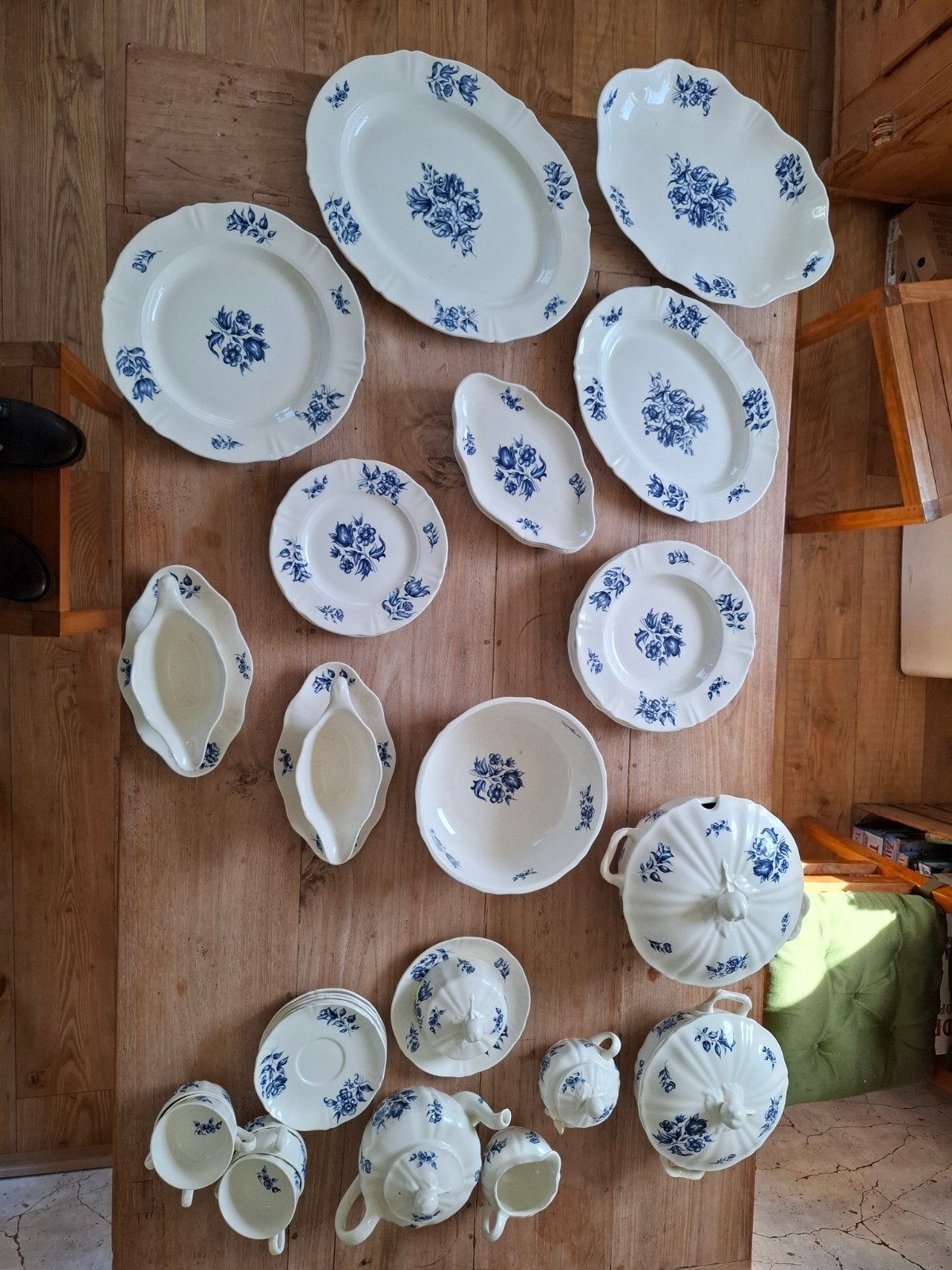 Prachtig Petrus Regout 'Bouquet Bleu' servies, Ophalen of Verzenden