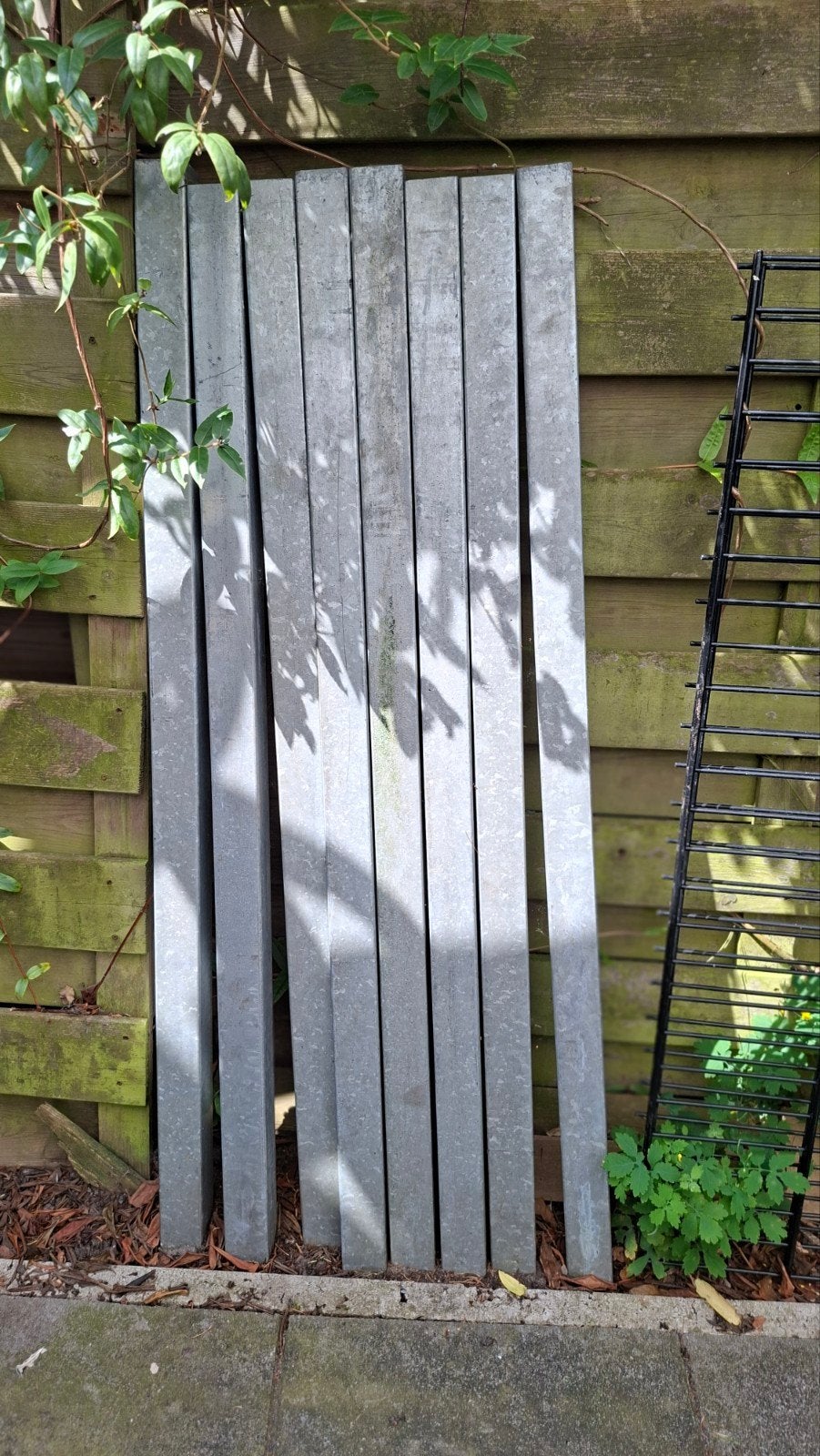 8 aluminium paaltjes 141.5 x 6 cm, Doe-het-zelf en Verbouw, Metalen, Ophalen, Aluminium