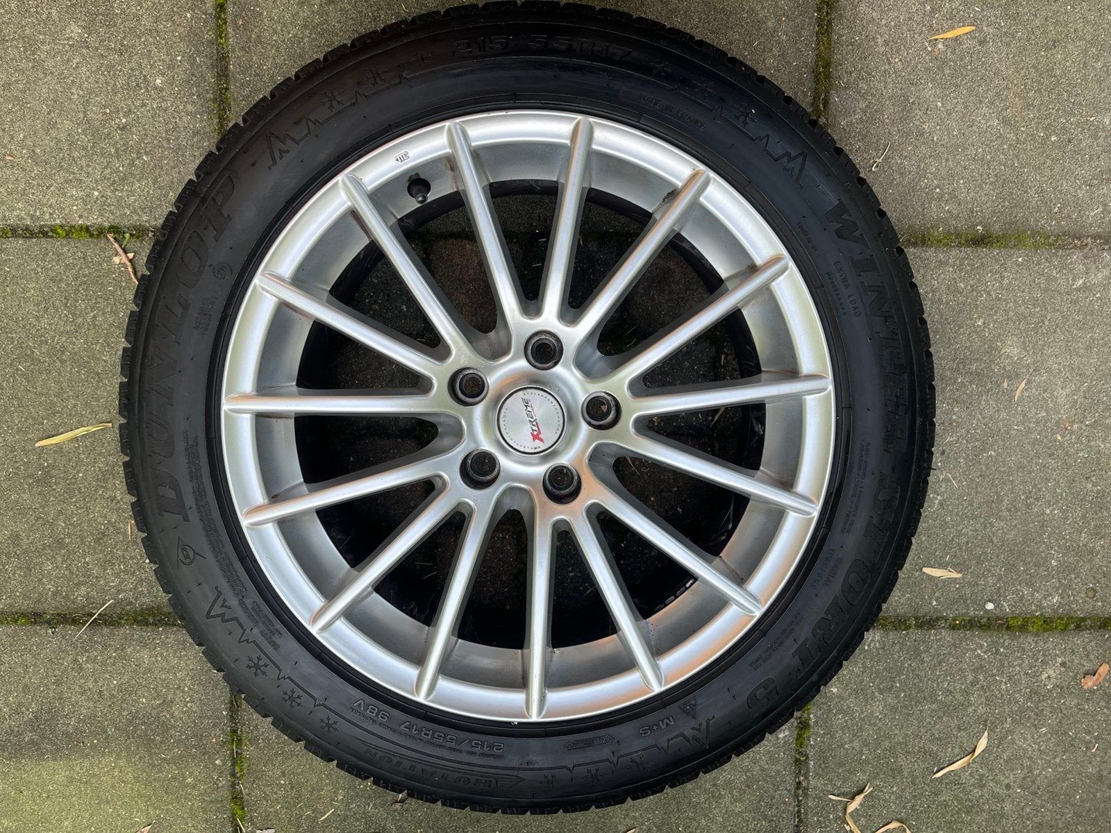 Winterbanden Toyota Avensis, Ophalen, 215 mm, Banden en Velgen, Nieuw