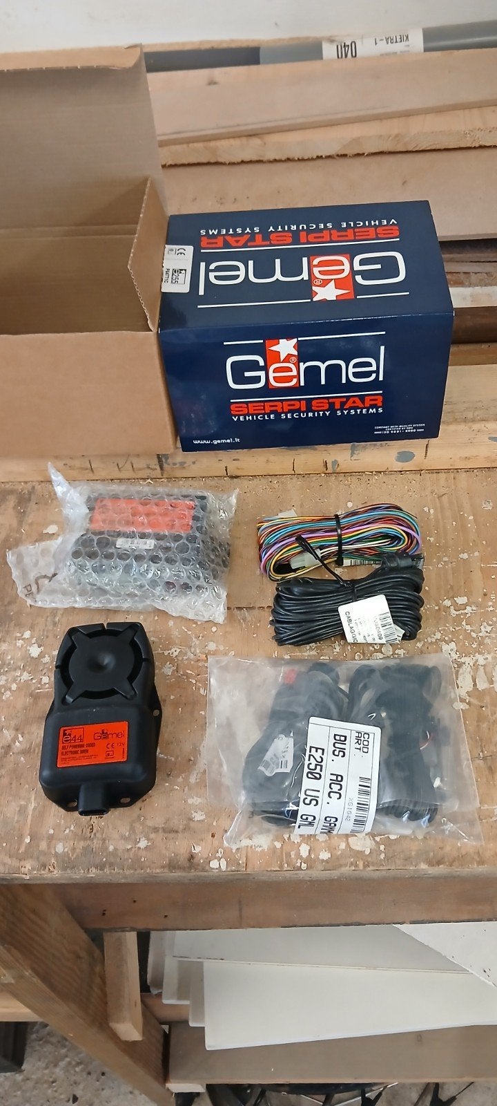 Nieuw in doos: Gemel Serpi Star Auto Alarmsysteem (P64771C), Auto-onderdelen, Ophalen of Verzenden, Nieuw