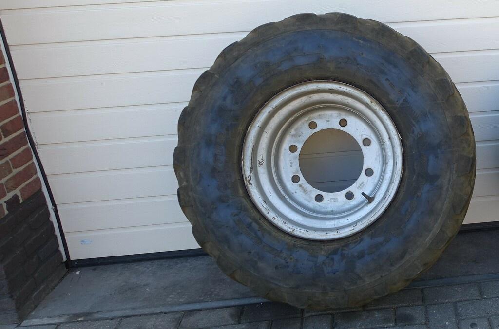 Dunlop shovel band