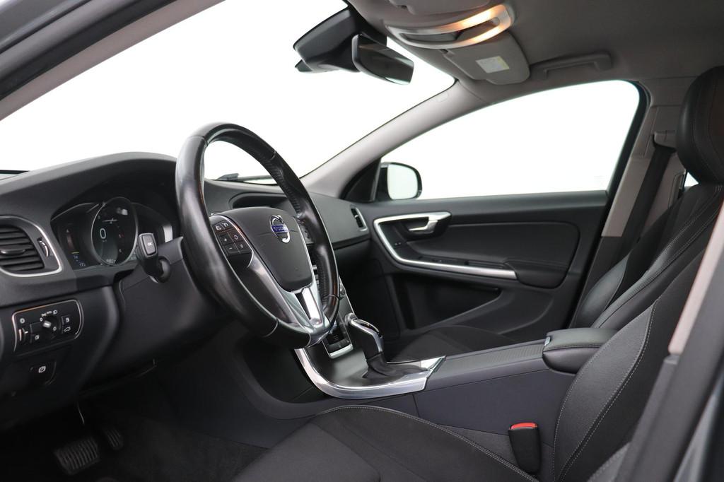 Volvo V60 Cross Country D4 Momentum | Automaat | Trekhaak |, Auto's, 1969 cc, Leder en Stof, Origineel Nederlands, Diesel