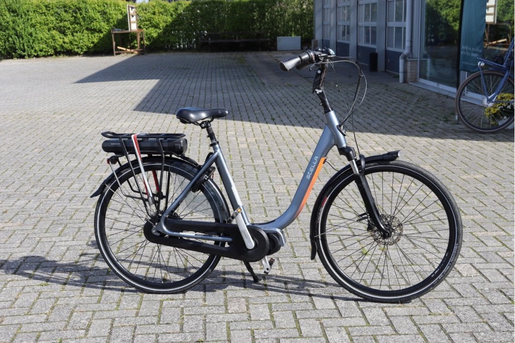 Foto 2 van Stella Livorno Shimano Steps l 504wh l 53cm l 3000km totaal!