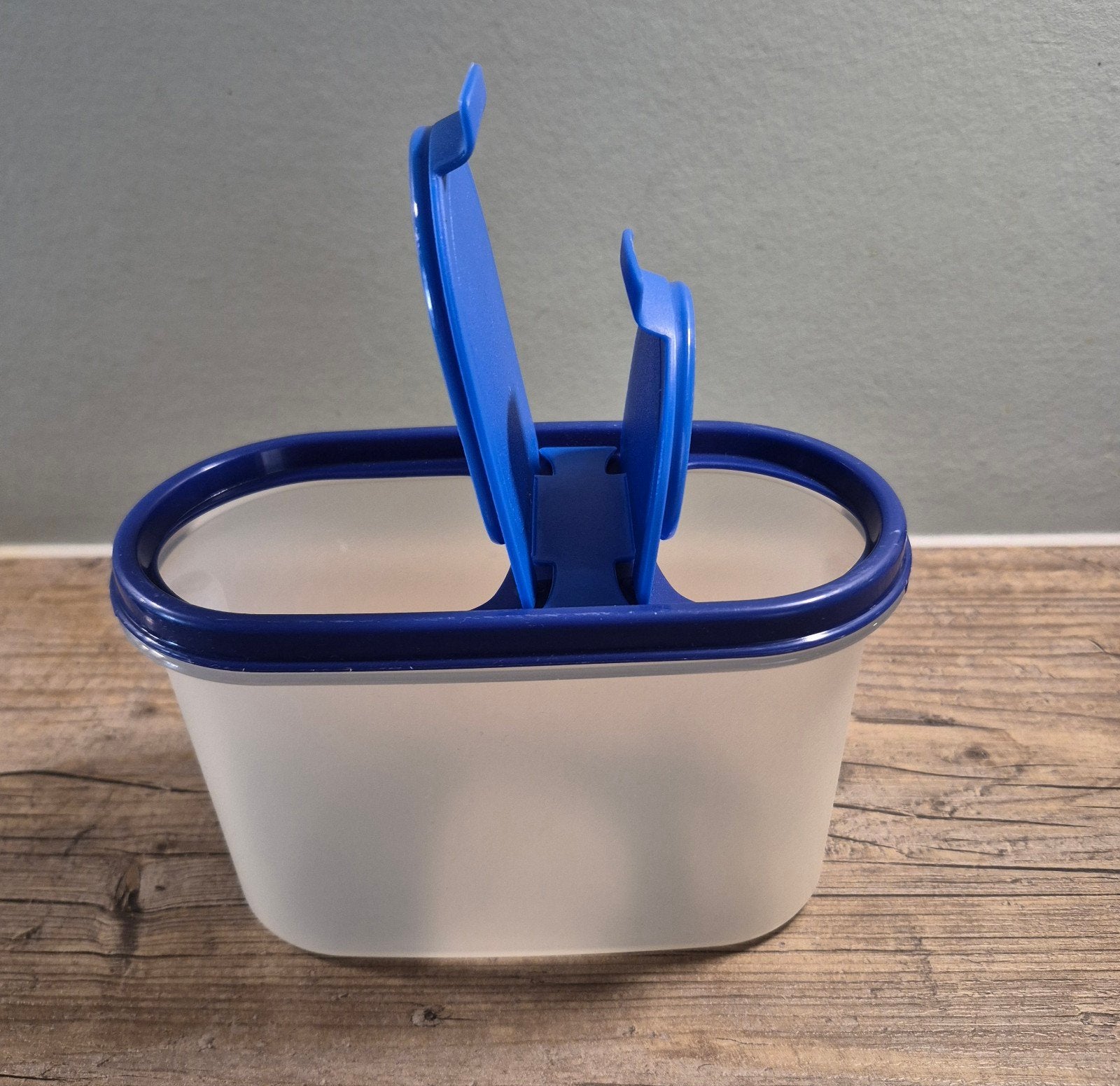 Tupperware ruimtespaarder 1,1 liter, Bewaardoos, Blauw, Ophalen of Verzenden, Zo goed als nieuw