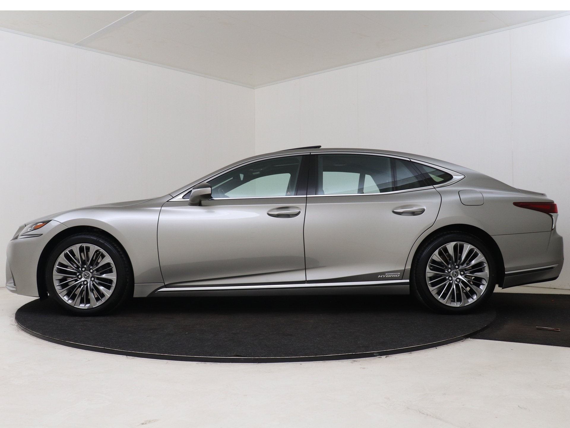 Lexus LS 500h AWD Executive Line | Mark Levinson | 360 Camer, Auto's, Automaat, Gebruikt, Euro 6, Vierwielaandrijving