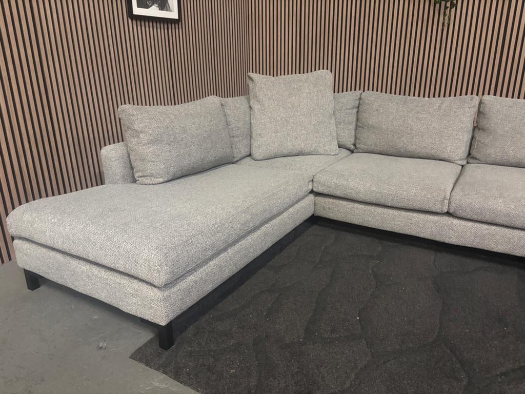 GRATIS LEVERING Montel Monza U-Bank 360x235x170 GEREINIGD, Huis en Inrichting, Banken | Bankstellen, Hoekbank, 300 cm of meer