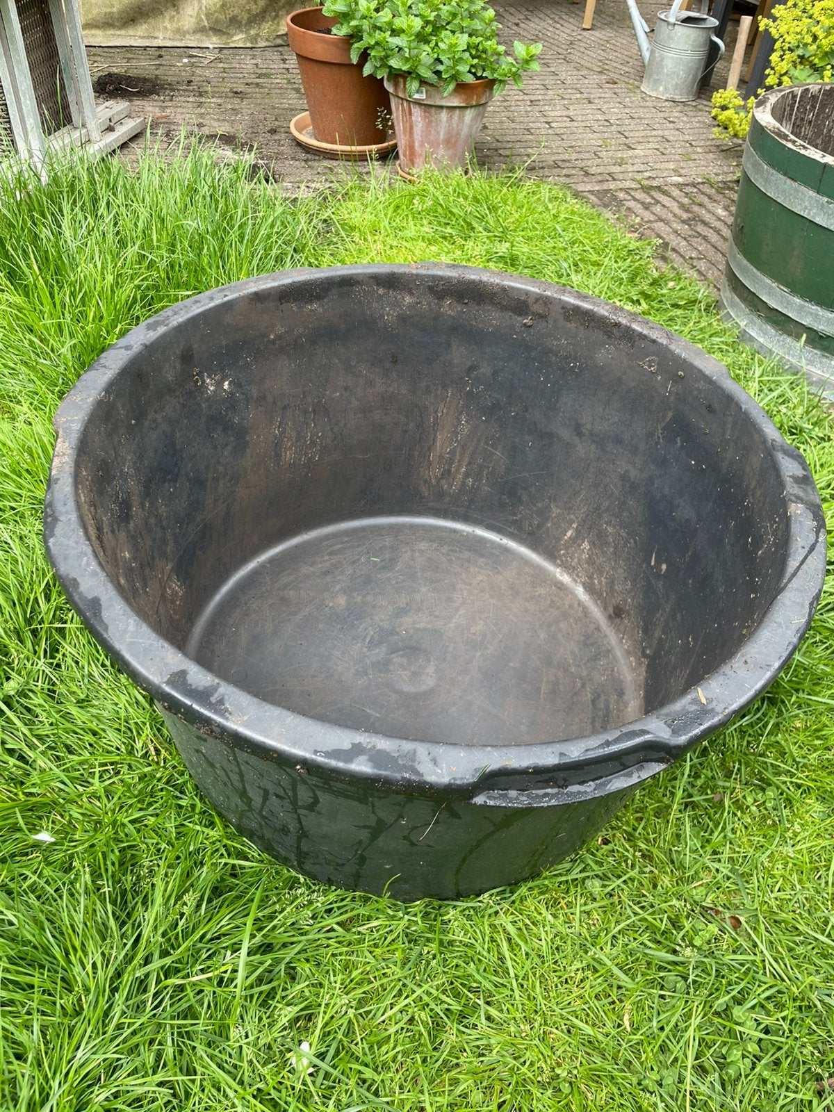 Grote waterdichte bak gratis ophalen 66 x 35, Ophalen, Zo goed als nieuw, Rond, Kunststof