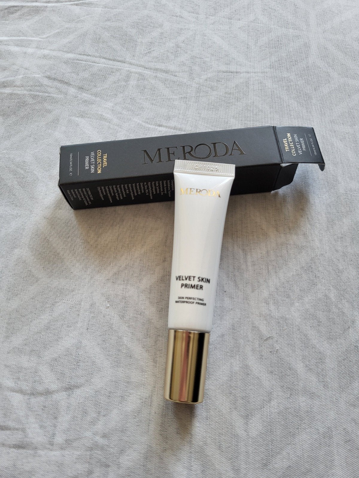 Meroda Velvet Skin Primer - Reisformaat 10ml, Ophalen of Verzenden, Nieuw, Gehele gezicht, Verzorging