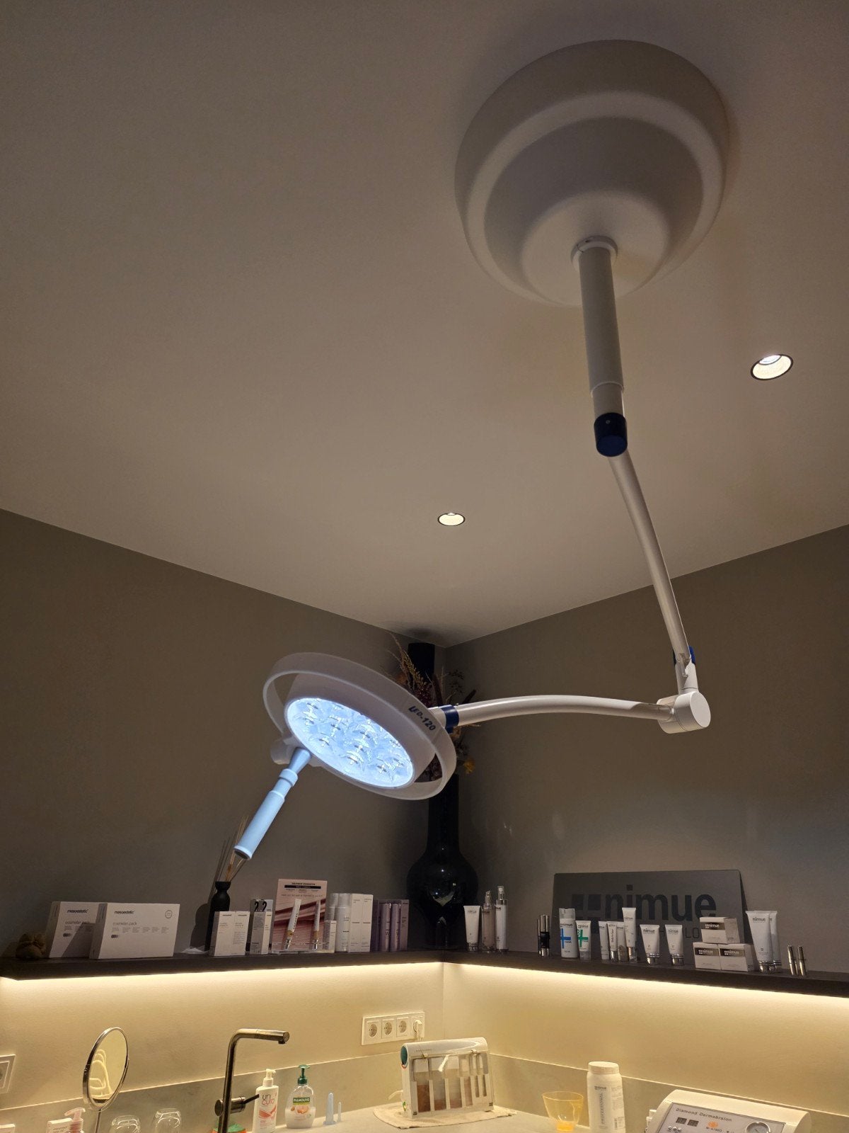 Professionele LED-(operatie)lamp voor medische toepassingen, Wit, Overige merken, Zo goed als nieuw, Modern