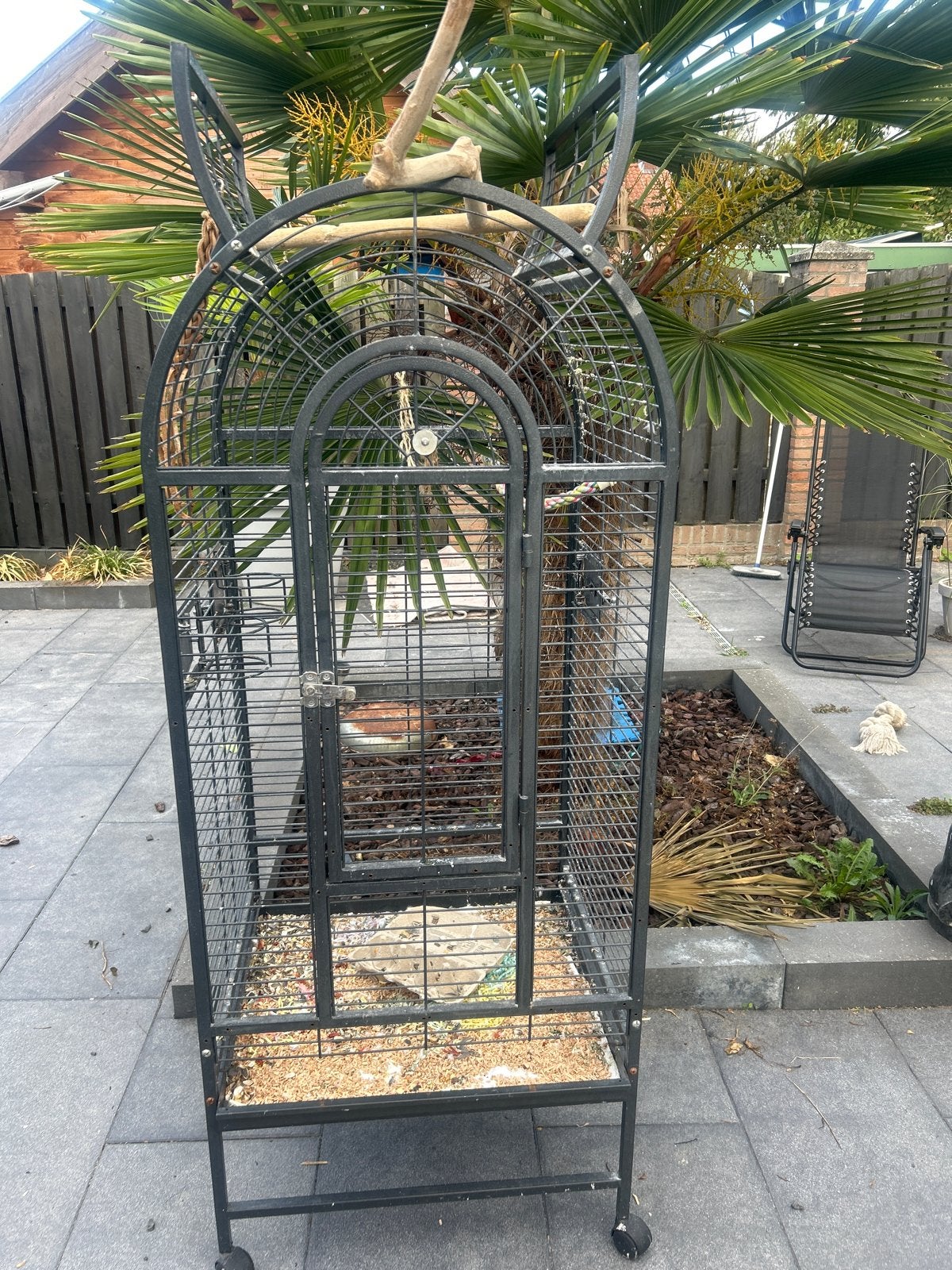 Grote papagaai vogel kooi, Dieren en Toebehoren, Ophalen, Gebruikt, Metaal, Vogelkooi