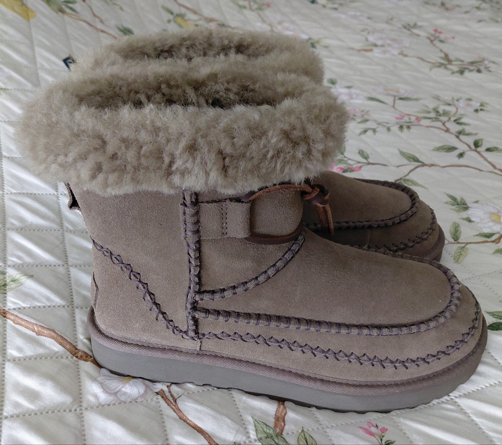 uggs classic short alpine taupe maat 41, UGG, Overige kleuren, Lage of Enkellaarzen, Nieuw