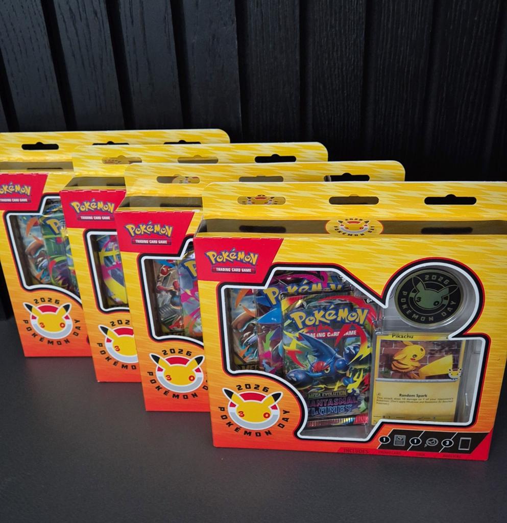Pokémon 2026 Pikachu Trading Card Game Box, Ophalen of Verzenden, Nieuw, Boosterbox