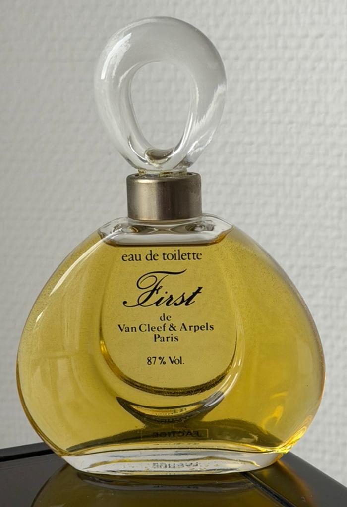 First eau de toilette. Van Cleef & Arpels  glazen Factice, Ophalen of Verzenden, Zo goed als nieuw, Parfumfles