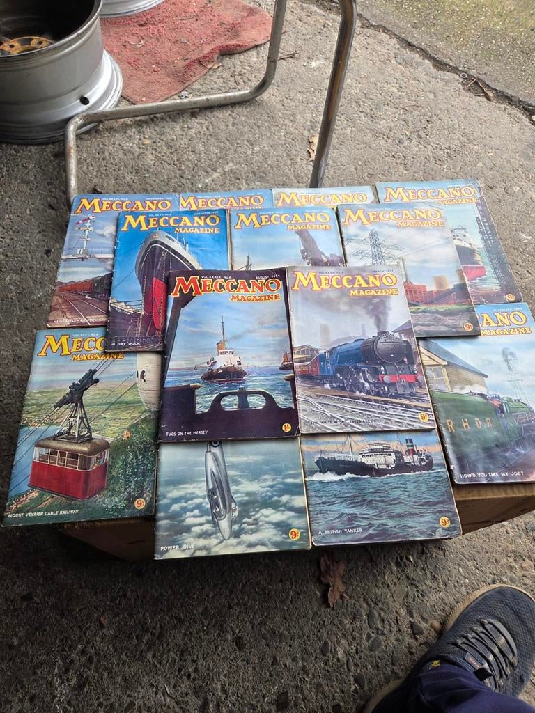 MECCANO MAGAZINES 15 STUKS 20 EURO Verzenden 8.75 euro, Hobby en Vrije tijd, Modelbouw | Overige, Ophalen of Verzenden, Groter dan 1:32