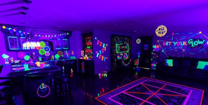 Blacklight Raket 1,75meter hoog, Ophalen, Gebruikt, Licht