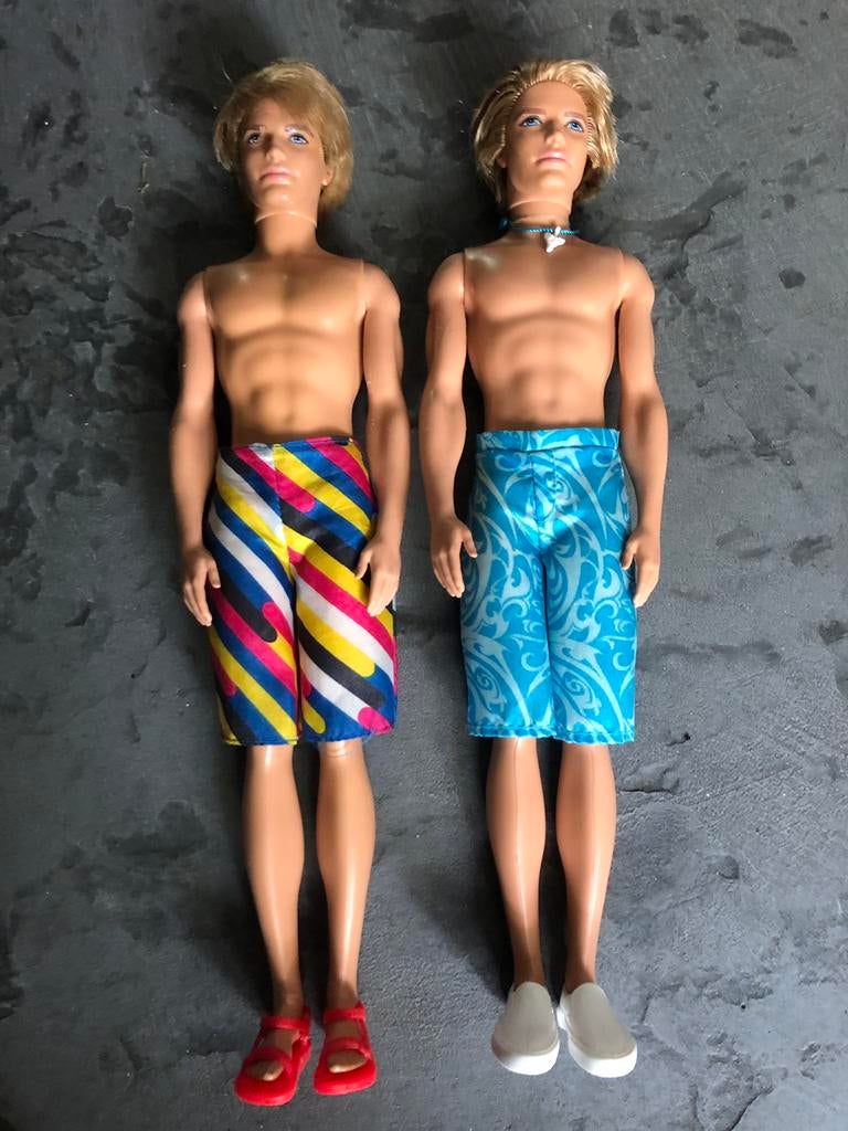 2x ken barbie vriend mattel in zwembroek, Ophalen, Zo goed als nieuw, Fashion Doll