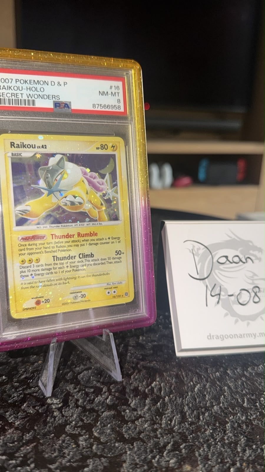 Raikou Secret Wonders PSA 8 - Holo Bleed, Swirls, Ophalen of Verzenden, Nieuw, Losse kaart, Foil