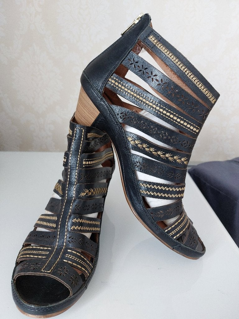 Pikolinos zwarte sandalen mt 39, Verzenden, Zwart, Sandalen of Muiltjes, Zo goed als nieuw