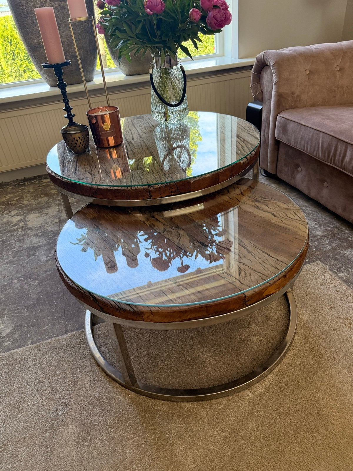 Set van 2 ronde salontafels met glasplaat en hout, Ophalen, Rond, 50 tot 100 cm, Zo goed als nieuw