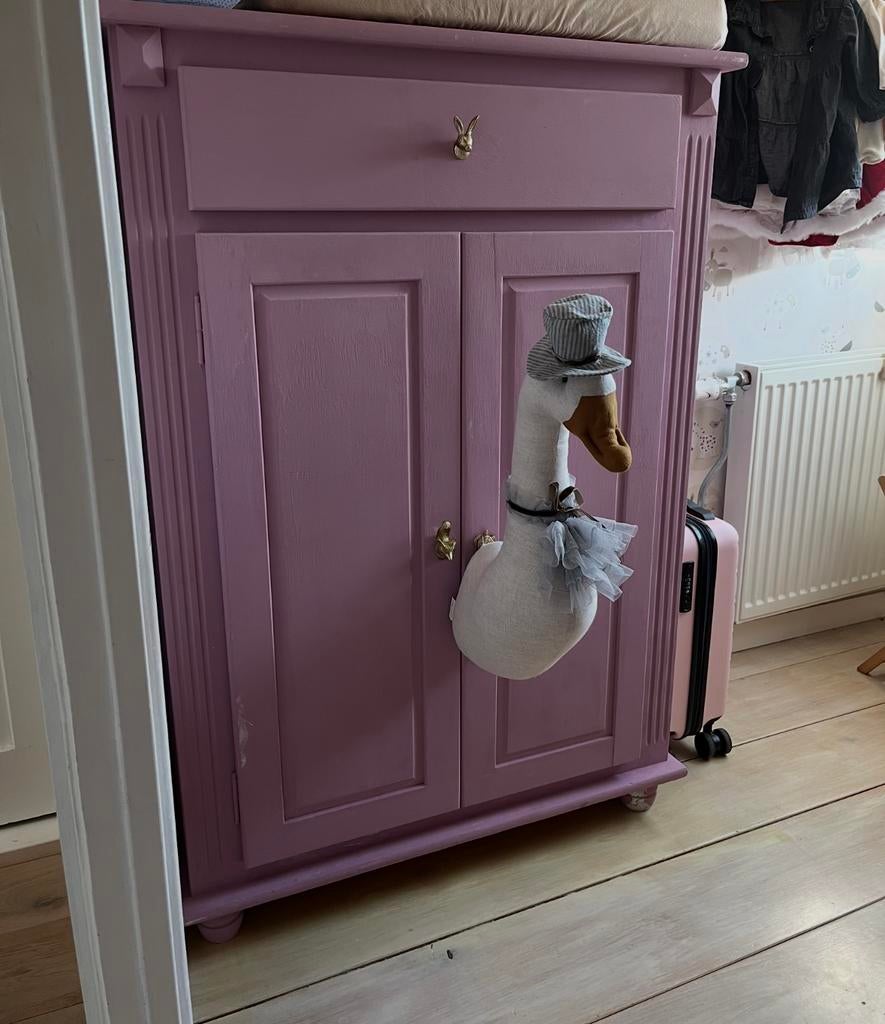 Meidenkast roze, Ophalen, Gebruikt