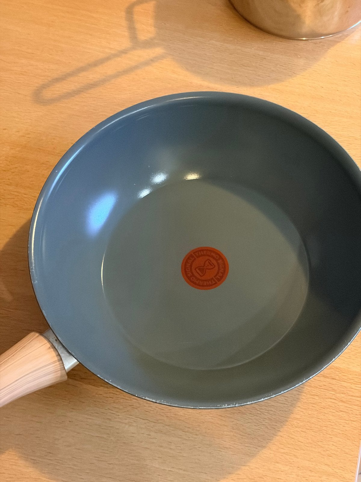 Tefal wokpan met deksel - Zo goed als nieuw, Tefal, Antiaanbaklaag, Aluminium, Ophalen of Verzenden