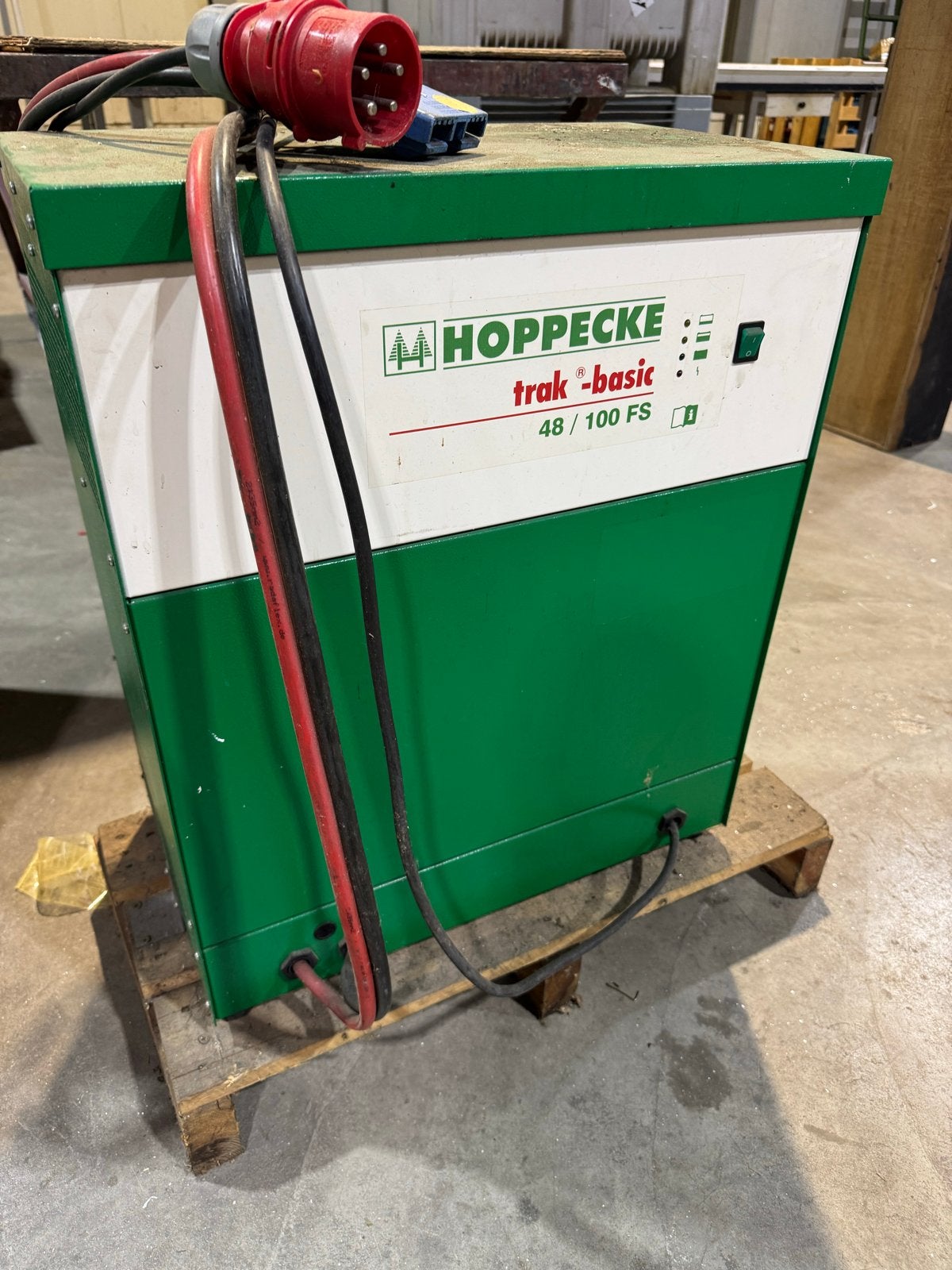 Hoppecke Trak-Basic Acculader 48V 100A