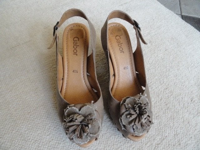 Gabor Bruine Lederen Pumps Maat 4,5 (37), Kleding | Dames, Schoenen, Verzenden, Zo goed als nieuw, Bruin
