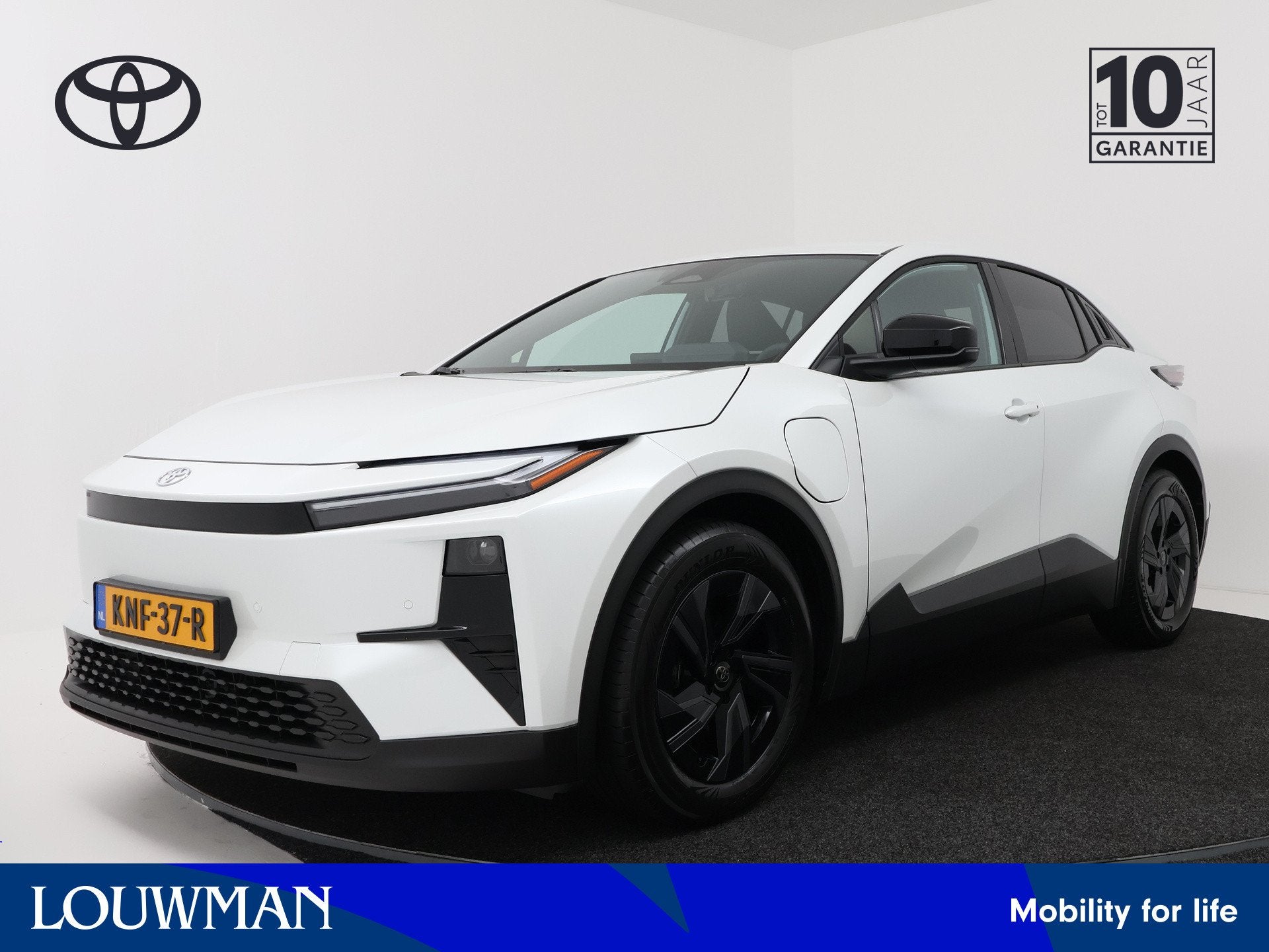 Toyota C-HR+ First Edition 77 kWh *EV Deal* | Navigatie | BL, 12 maanden, Stof, 24 min, Wit